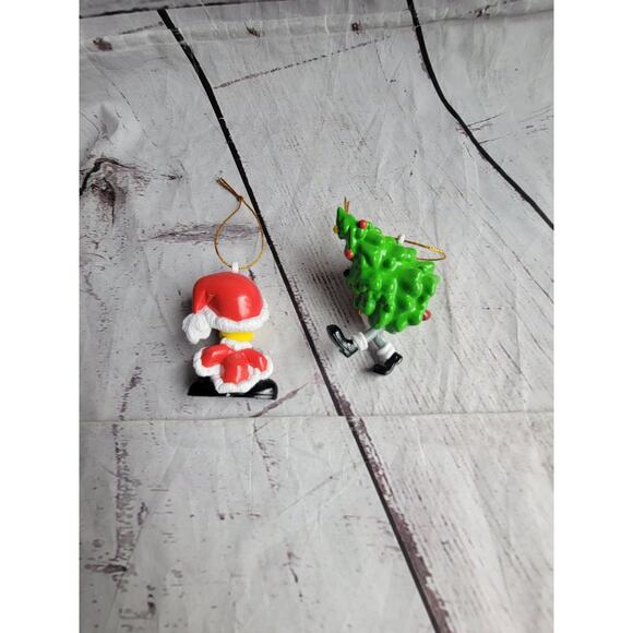 Vintage 2000 Warner Bros Tweety Bird Caroling Bugs Bunny Caring Tree Ornament - Picture 6 of 6